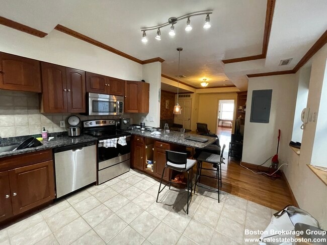 Photo - 71 Gainsborough St Unit #201