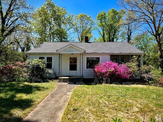 Building Photo - 93 Raleigh Rd Rental