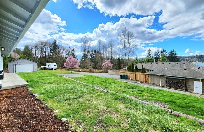 Photo - 607 115th Ave SE