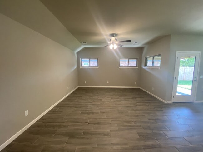 Photo - 745 E 139th Pl N