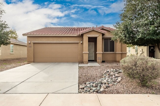 Building Photo - Attractive 3 bed, 2 bath home
