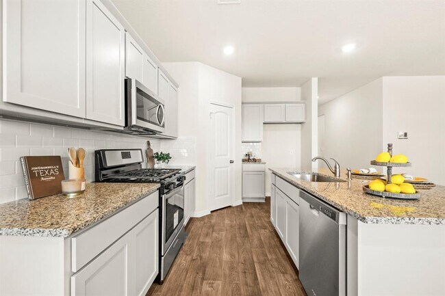 Photo - 121 Brody Ln