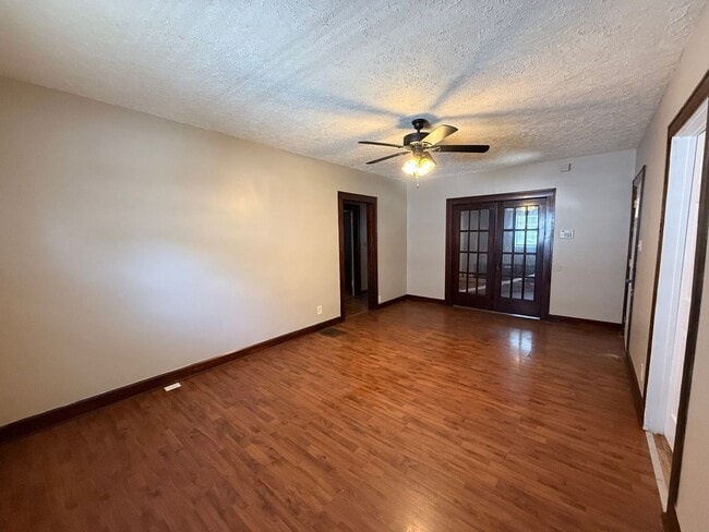 423 Eastern Ave