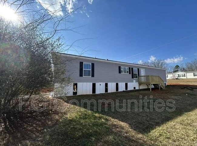 Building Photo - 105 Paynes Dairy Rd