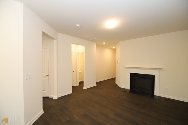 Photo - 85 Chastain Cir