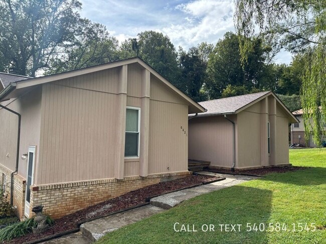 Photo - 6421 Orchard View Ln