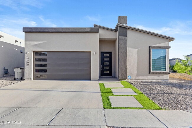 Building Photo - 12300 Desert Heights Ct