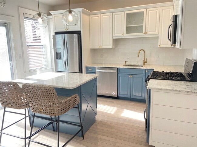 Photo - 777 E 6th St Unidad 1 Rental
