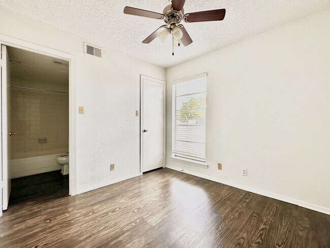 Photo - North Campus 1x1 @ University Quarters Unit B308