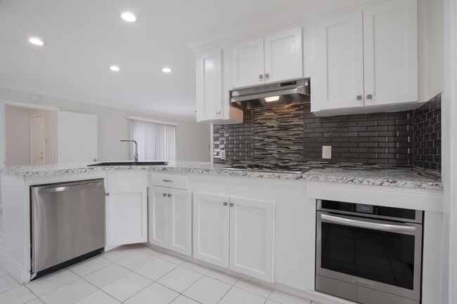 Photo - 2902 Wuthering Heights Dr