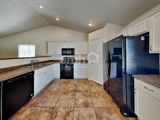 Photo - 4096 Juniper Hills Dr