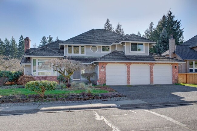 Building Photo - 4Bd/2.5Ba Renton House