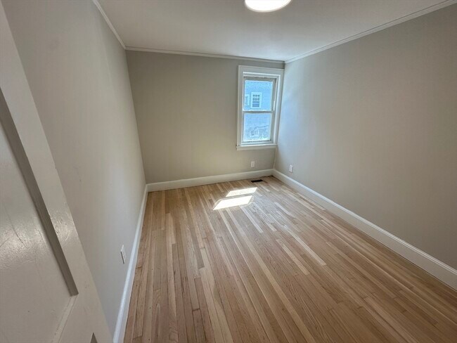 Photo - 25 Kirkwood Rd Unit 1