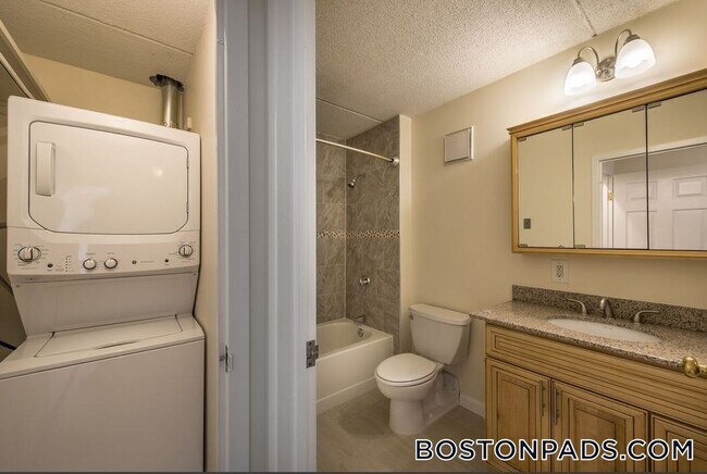 Photo - 757 Highland Ave Unit 215N