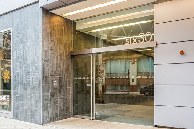 Front Entrance on Franklin Street - 630 N Franklin St Unit 501