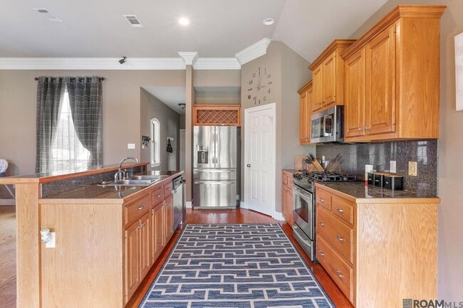 Photo - 10743 Hillbrook Ave