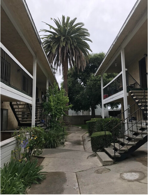 196 E Sacramento St