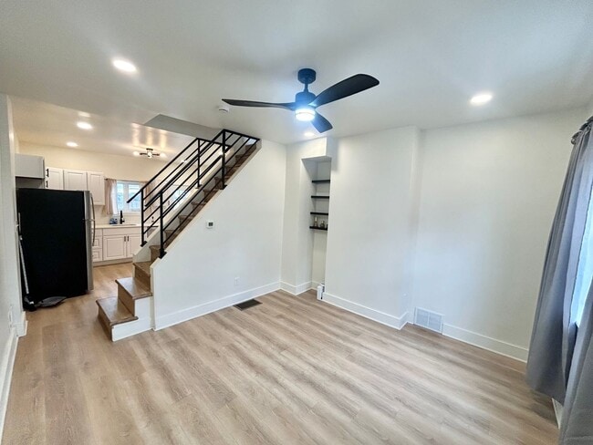 Building Photo - 2644 Tilton St