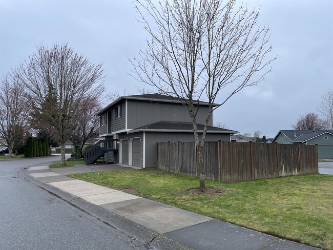 Building Photo - 17716 Spring Ln Rental