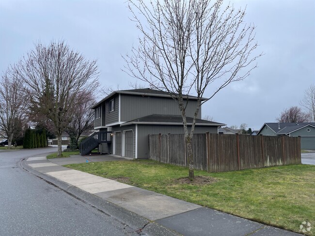Building Photo - 17716 Spring Ln Rental