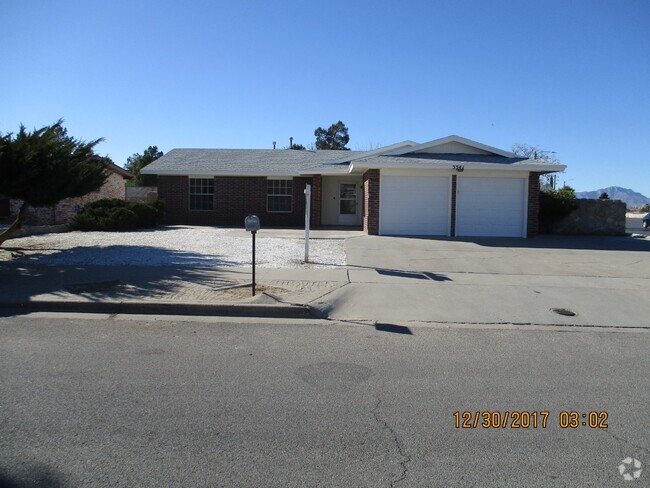 Building Photo - 3341 Wayside St Rental