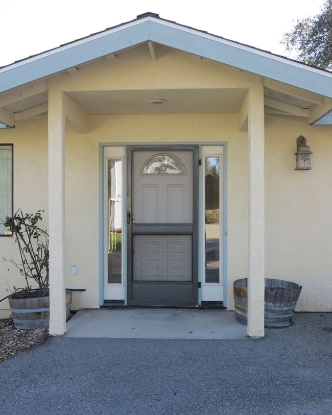 Photo - 2 Bedroom, 1 Bathroom Home In Beautiful Atascadero!