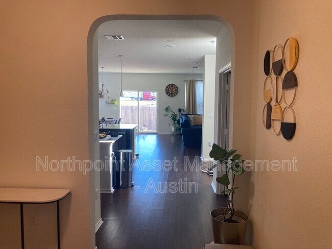 Photo - 602 Screech Owl Dr