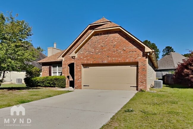 Building Photo - 1007 Riviera Dr
