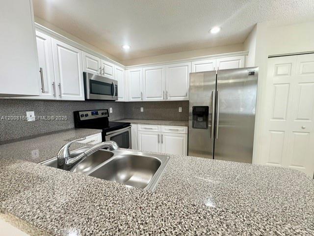 Photo - 833 NW 208th Terrace