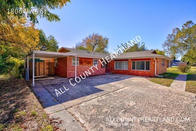 Beautiful 3bed 2 bath Home in Norman! - Beautiful 3bed 2 bath Home in Norman!