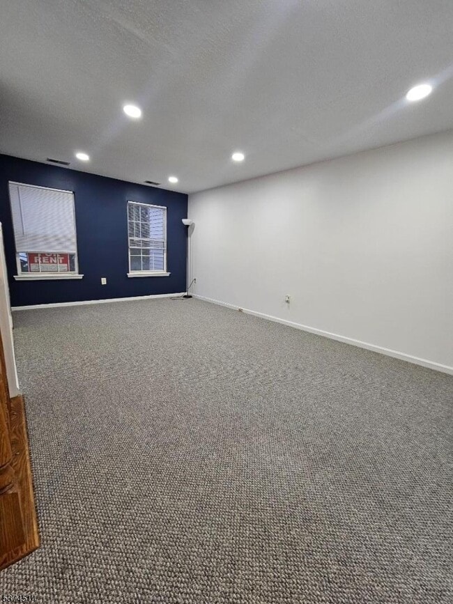 Photo - 157 W Market St