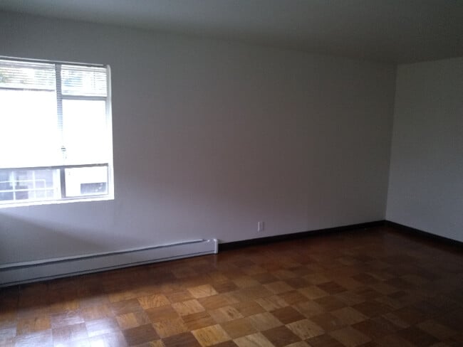 Photo - 1741 S Hanford St Unit 4