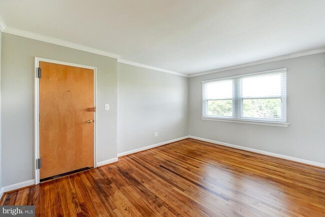 Building Photo - 1627 Massachusetts Ave SE Unit 201
