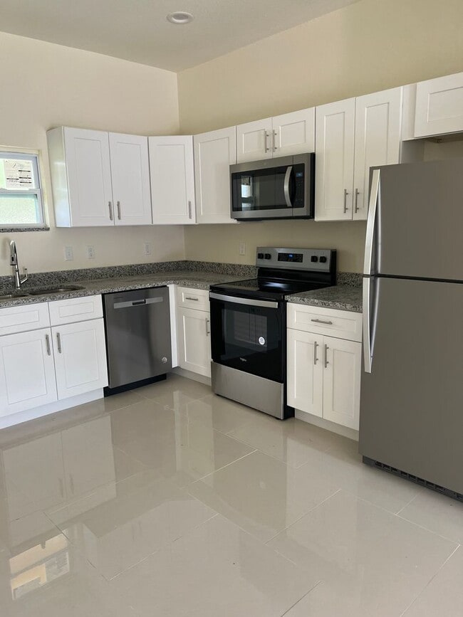 Photo - 3212 Oleander Dr