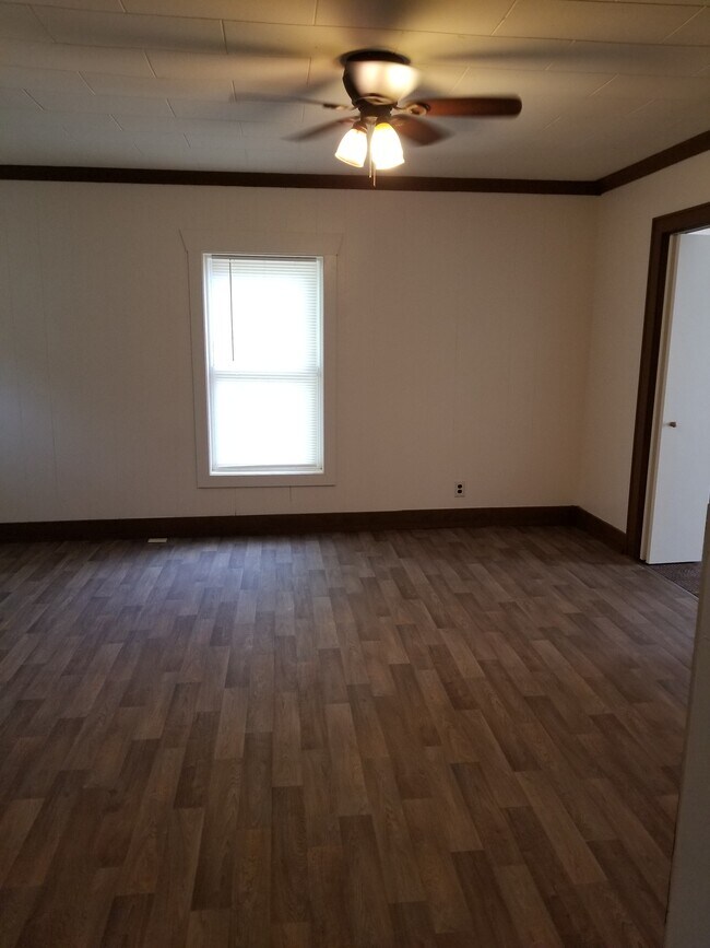 Photo - 503 W Kansas St Unit 4