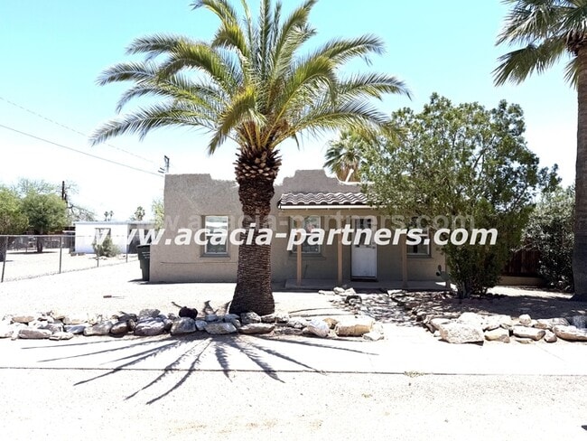 Photo - 2 Bedroom home on a large lot