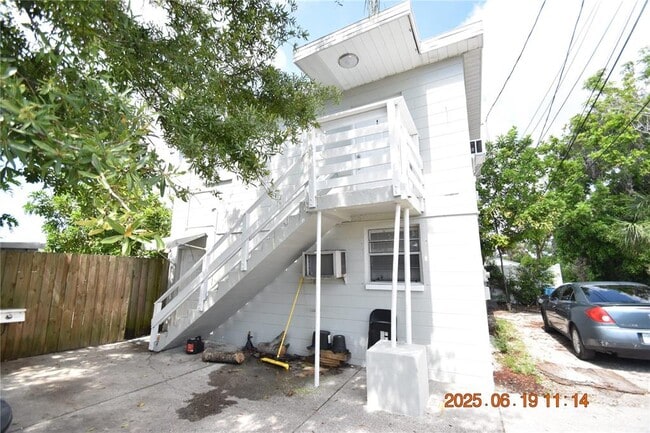Photo - 1909 13th Ave S