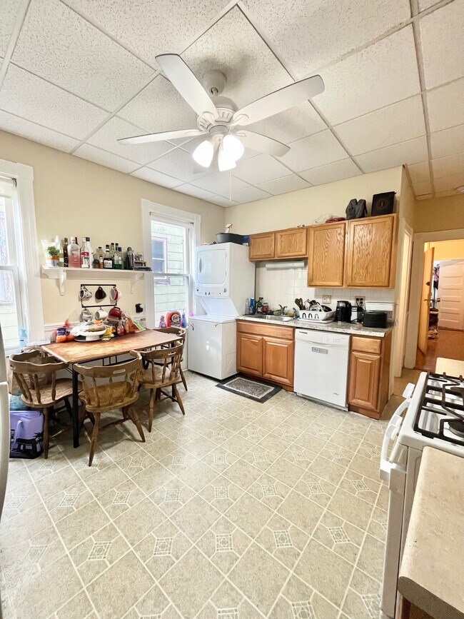 Photo - 88 Fisher Ave Unit 2