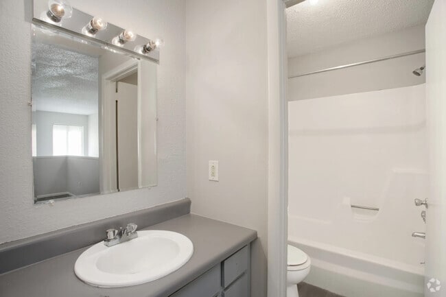 Building Photo - Crossings at East Nashville Rental