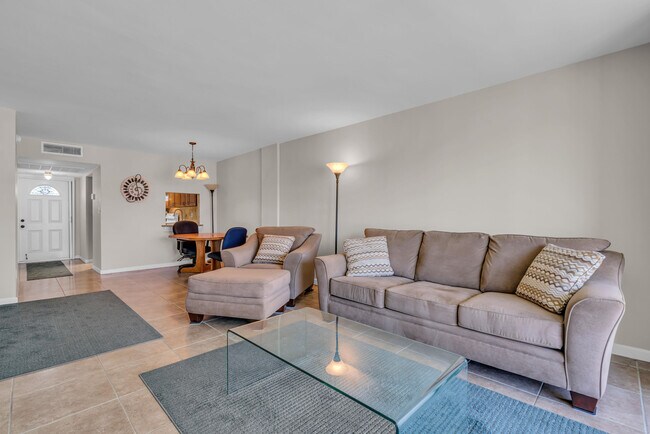 Photo - 4500 N Federal Hwy Unidad 319c