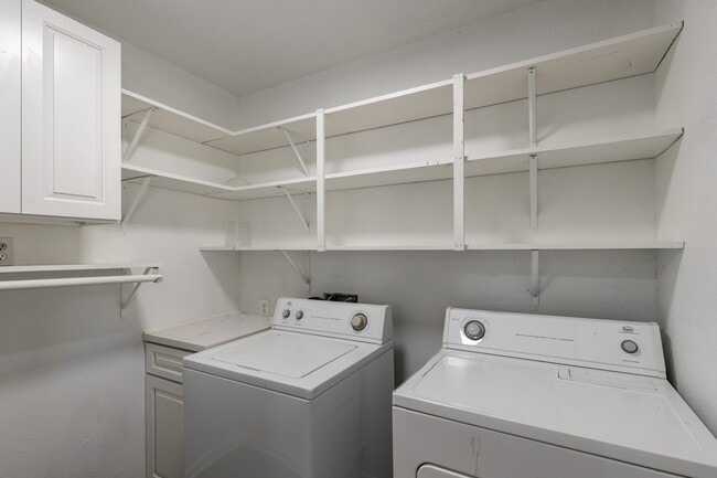 Photo - 504 Percival St