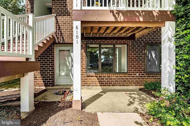 Building Photo - 6101 Hilltop Dr Unit 1