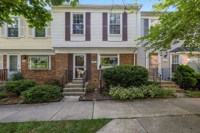 Building Photo - 3 Bed 2.5 Bath - Gaithersburg Townhouse - Finished Basement