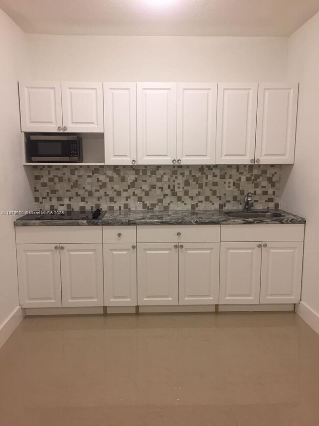 Building Photo - 7251 SW 137th Ct Unit 1 Rental