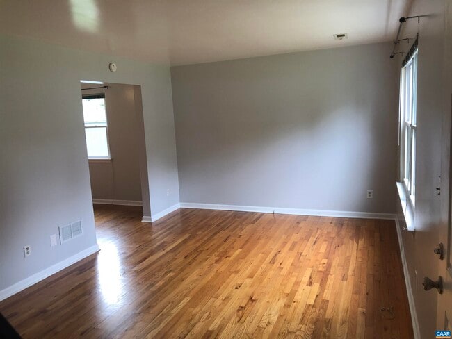 Photo - 206 Greentree Park