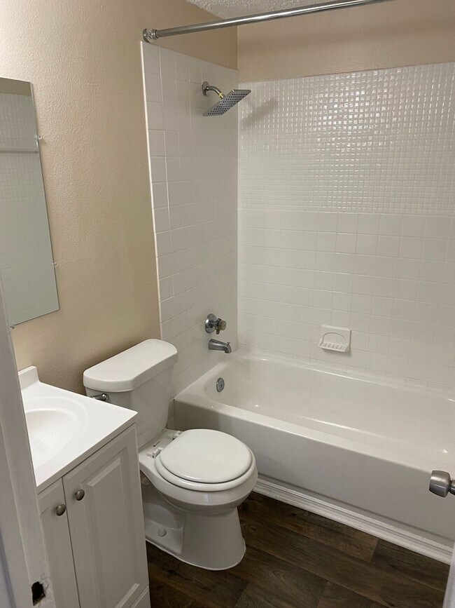 Photo - Charming 2BR Condo in Bradenton