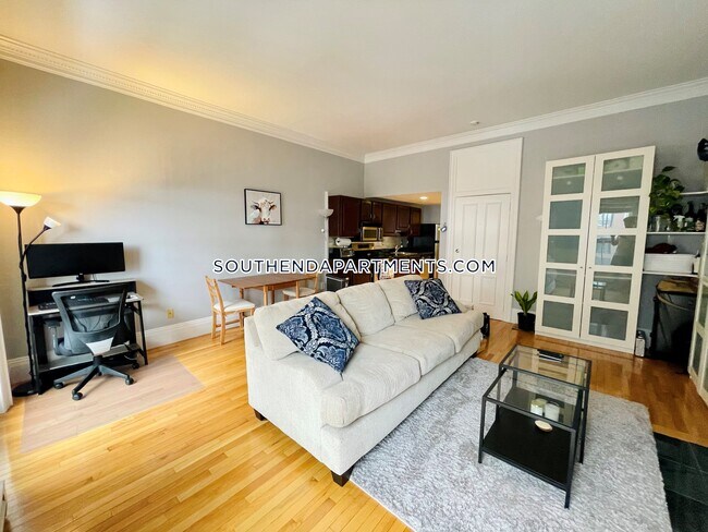 Photo - 528 Tremont St Unidad 4