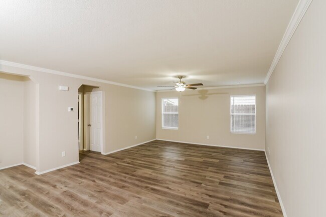 Photo - 9946 Kent Forest