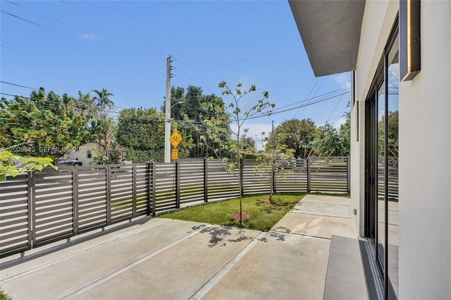 Photo - 2411 SW 16th Ter