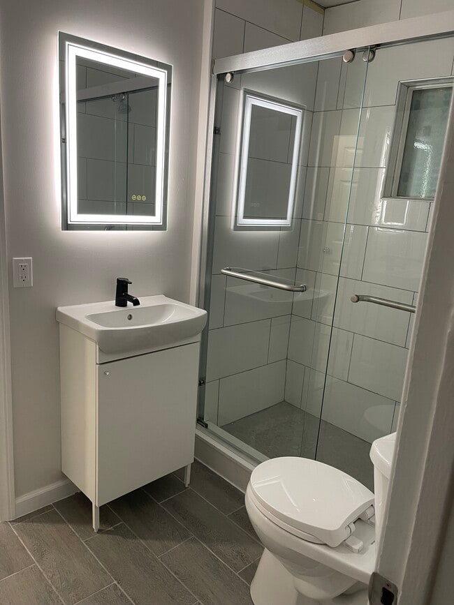 Photo - 783 W Sepulveda St Casa